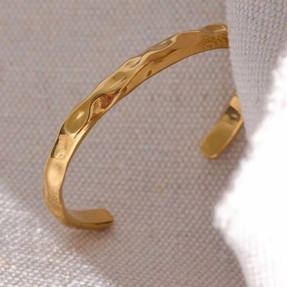 #46 Gorgeous Layering Textured Gold Cuff Bracelet - Picture 1 of 10